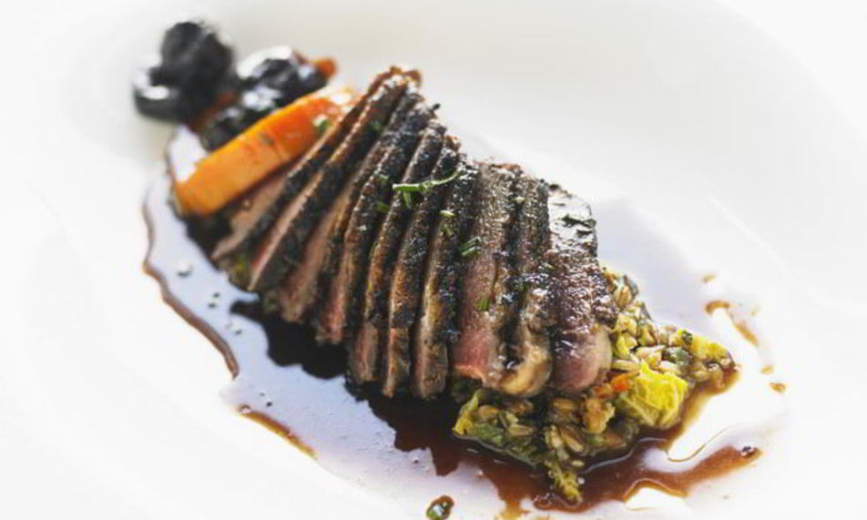 Рецепт гуляша из говядины с черносливом