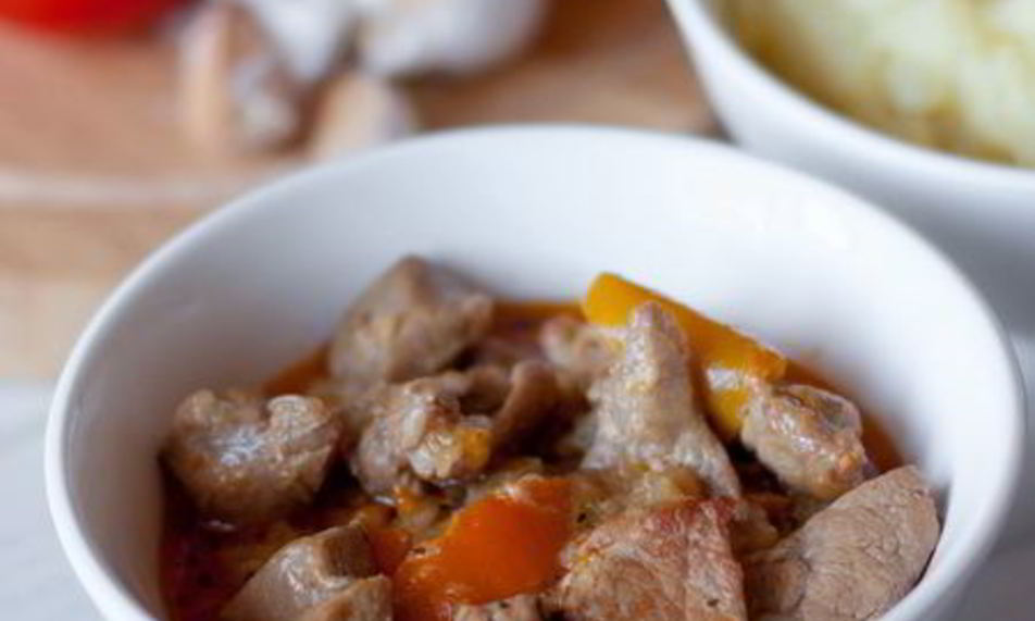 Рецепт гуляша из индейки по-испански
