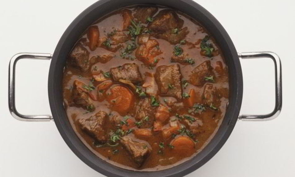 Рецепт гуляша из индейки с подливкой