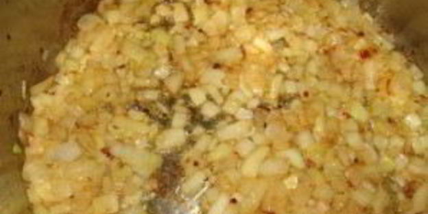 гуляш из курицы с грибами