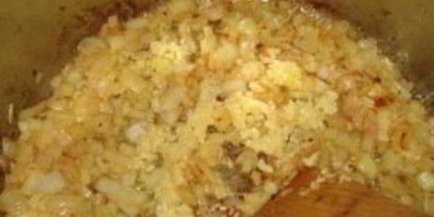 гуляш из курицы с грибами