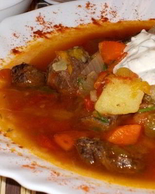 Гуляш из оленины