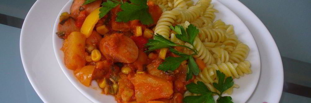 Гуляш из сосисок