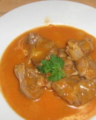 Гуляш из свинины с мукой