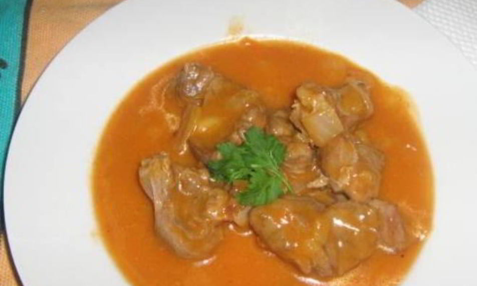 Рецепт гуляша из свинины с мукой