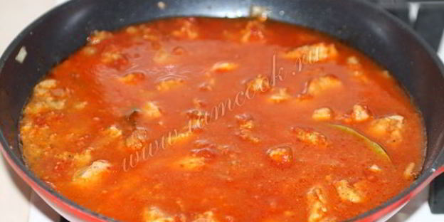 гуляш из свинины с подливкой