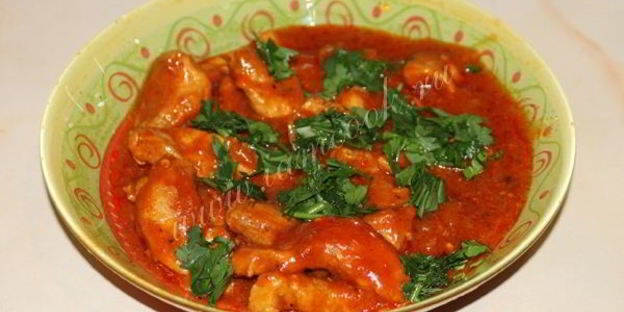 гуляш из свинины с подливкой