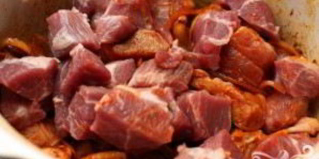 гуляш из свиной шейки