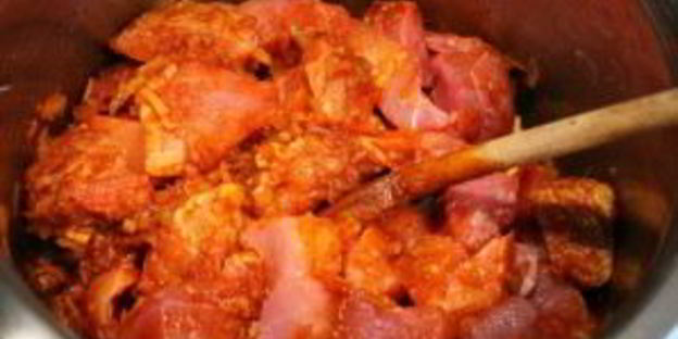 гуляш классический из свинины