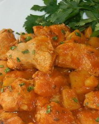 Гуляш куриный