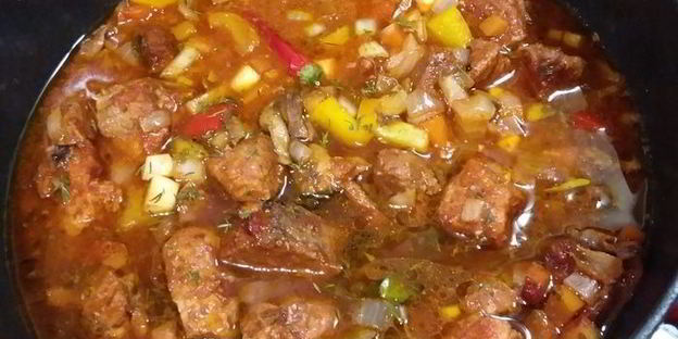 гуляш с белыми грибами