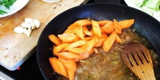 гуляш с капустой