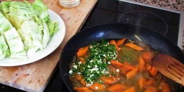 гуляш с капустой