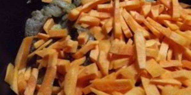 гуляш с подливкой в мультиварке