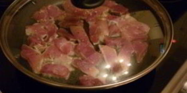 гуляш в сливочном соусе