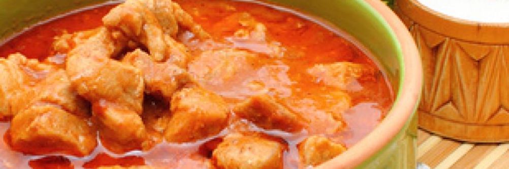 Мясной гуляш из свинины