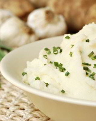 Картофельное пюре с репой и чесноком