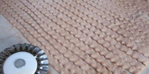 клубничная лапша