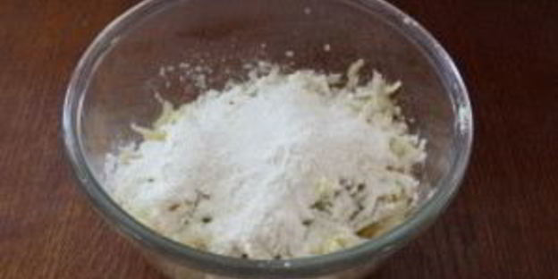 картофельные котлеты с колбасой