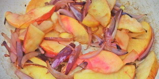 картофельные котлеты с маком, свеклой и килькой