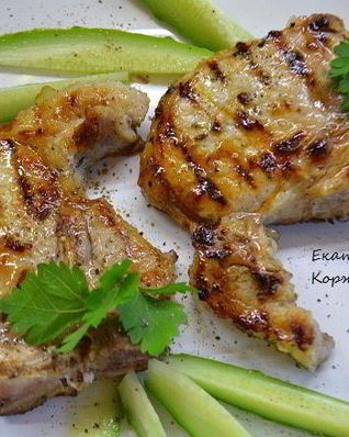 Котлета на кости в ароматном маринаде