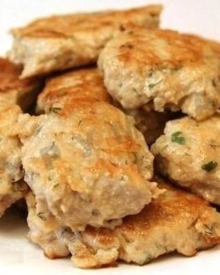 Котлеты из индейки с манкой на сковороде