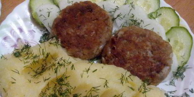 котлеты из консервированной сайры