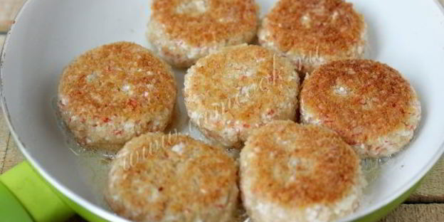 котлеты из крабовых палочек