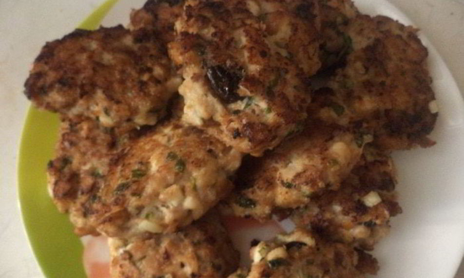 Рецепт куриных котлет с черносливом