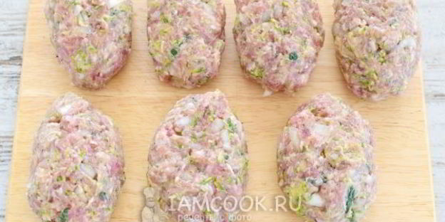 мясные котлеты с кабачками