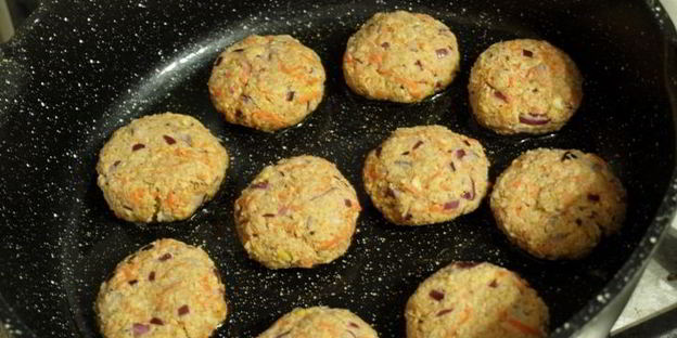 постные морковно-нутовые котлеты