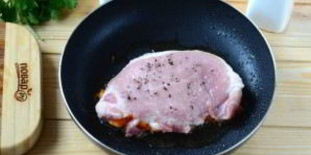 свиные котлеты с тыквенным паштетом