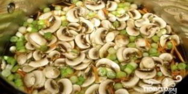 лапша по-тайски со свининой