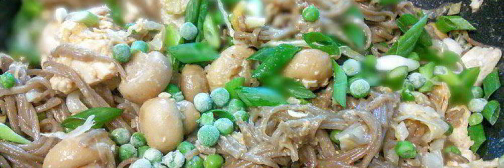 Лапша с курицей и овощами