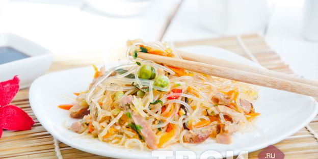 лапша в воке