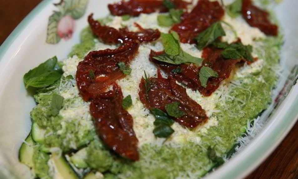 Рецепт лазаний из цукини с рикоттой и соусом песто