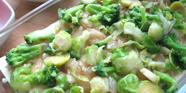 лазанья с брокколи, брюссельской капустой и грибами для гарфилда