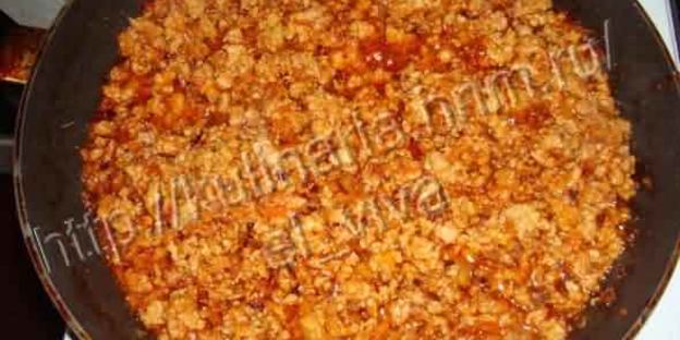 лазанья с курицей и грибами