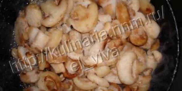 лазанья с курицей и грибами