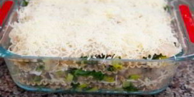 лазанья с курицей и овощами