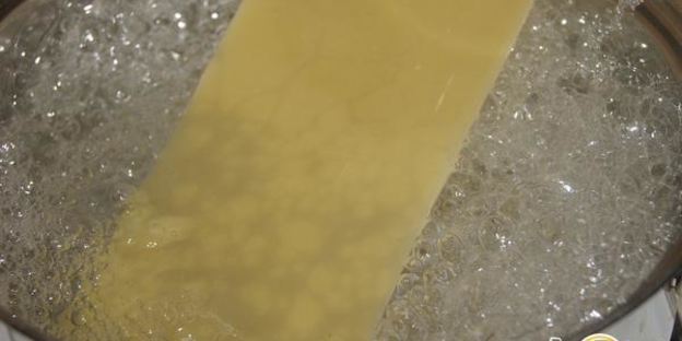 лазанья с курицей и шпинатом