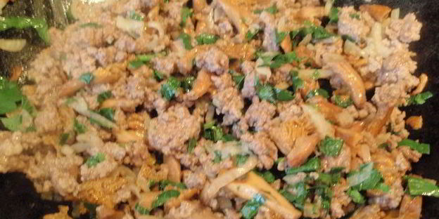 лазанья с лисичками и сельдереем