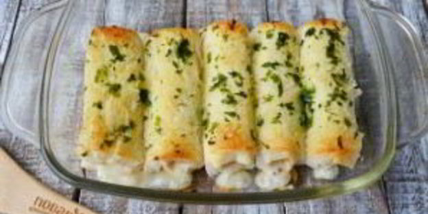 рулет лазанья в чесночном хлебе