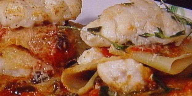 рыбная лазанья с оливками