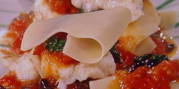 рыбная лазанья с оливками