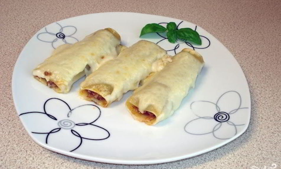 Рецепт каннеллонь под соусом бешамель