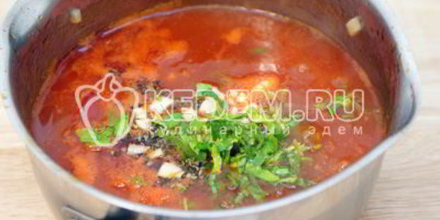 макароны перья с овощной подливой