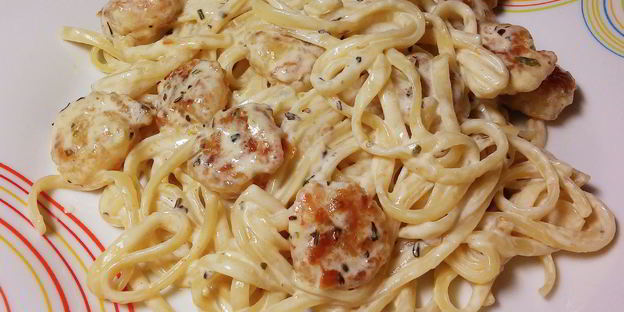 паста феттучини с креветками