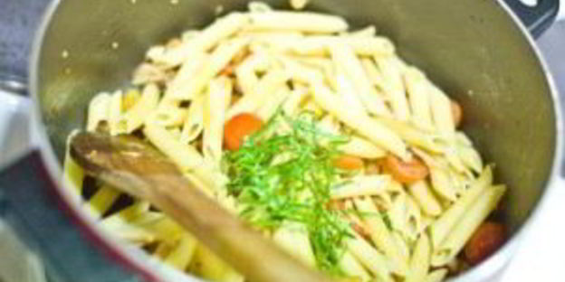 паста с грибами и помидорами