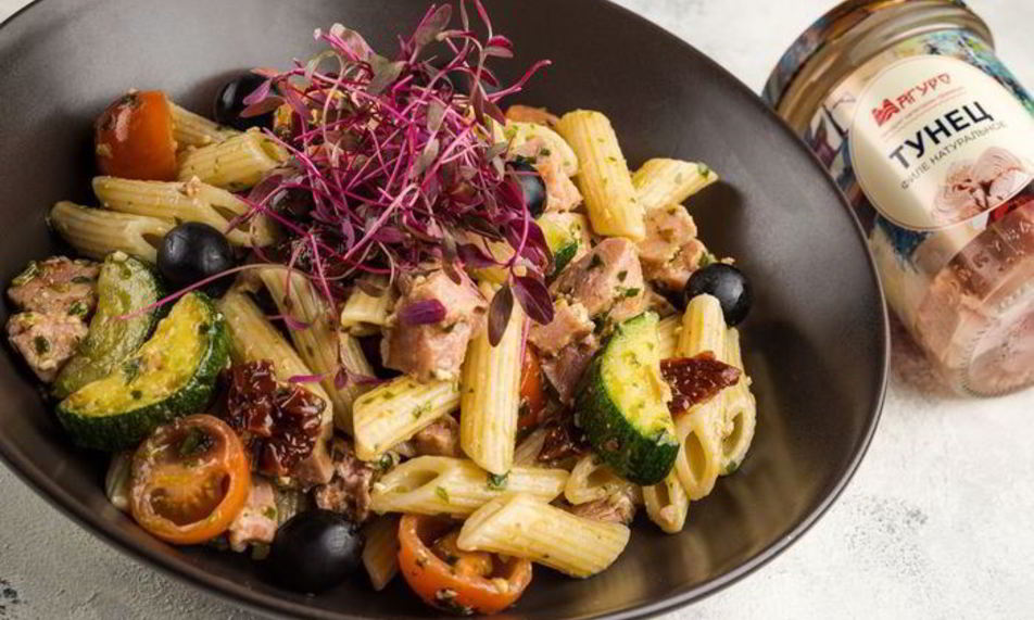 Рецепт пасты с овощами и тунцом